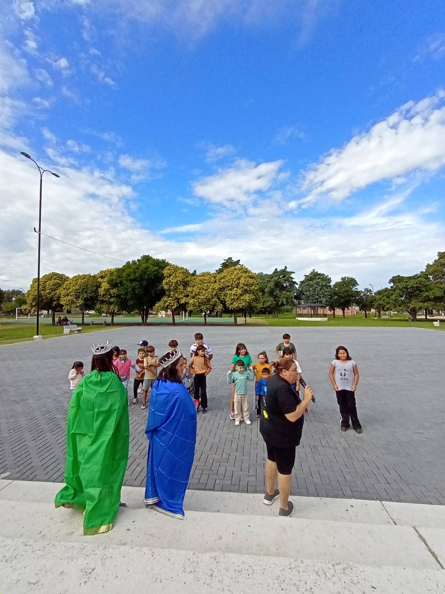 670347559_122181257042796285_6522271445363234341_n